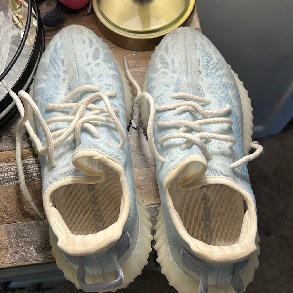 Mono ice yeezy